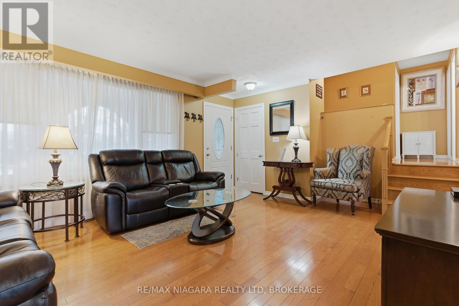 57 Meredith Drive, St. Catharines, Ontario  L2M 6R5 - Photo 5 - X12915930