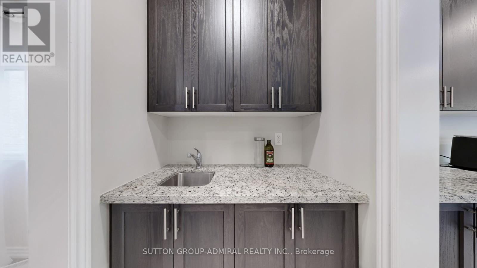 1629 Emberton Way, Innisfil, Ontario  L9S 0N4 - Photo 17 - N12915032