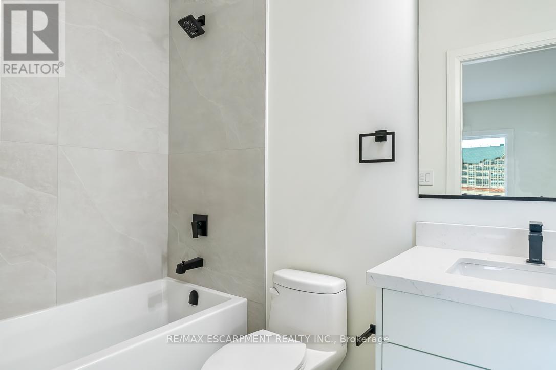 2354 Eighth Line, Oakville, Ontario  L6H 7E6 - Photo 40 - W12905772