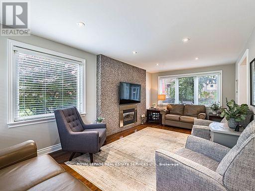 153 Elliott Street, Brampton, Ontario  L6Y 1W7 - Photo 6 - W12913838