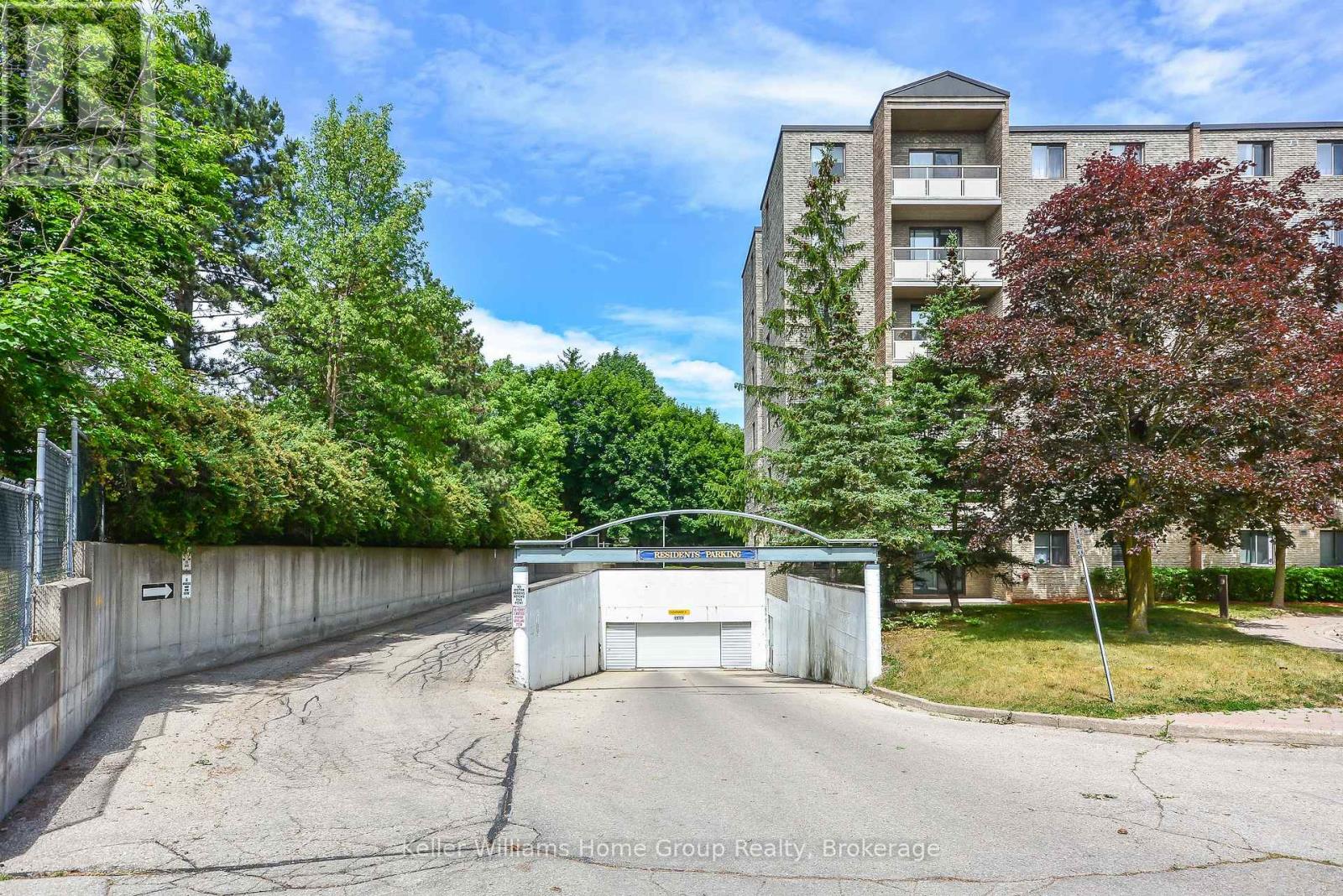 201 - 93 Westwood Road, Guelph, Ontario  N1H 7J7 - Photo 2 - X12915948