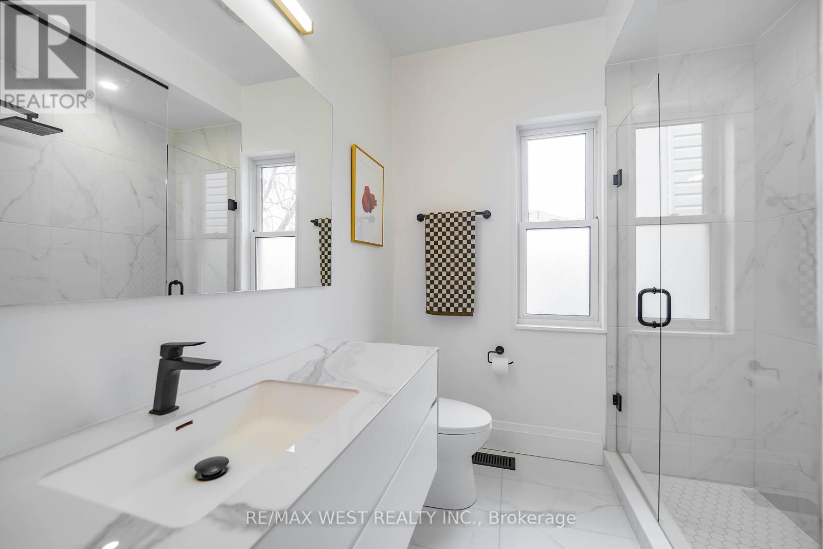 200 Euclid Avenue, Toronto, Ontario  M6J 2J9 - Photo 18 - C12915816