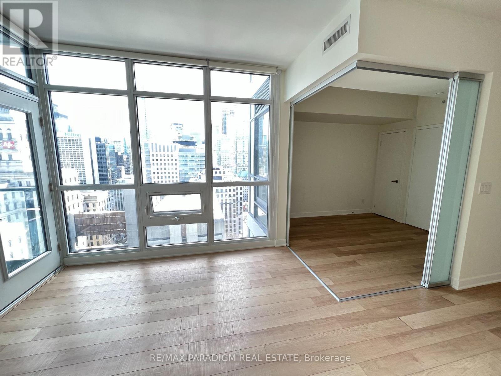 2101 - 210 Simcoe Street, Toronto, Ontario  M5T 0A9 - Photo 7 - C12915840