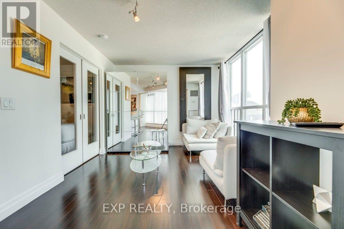 1213 - 208 Queens Quay W, Toronto, Ontario  M5J 2Y5 - Photo 13 - C12915896