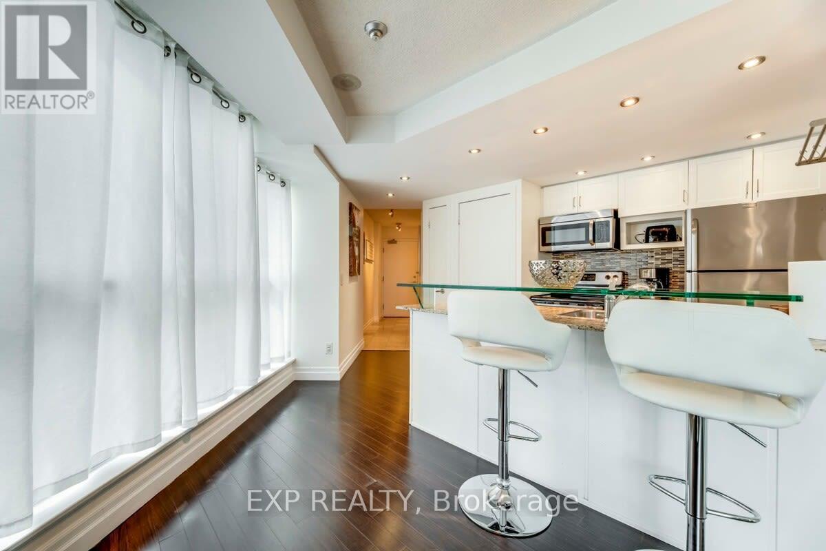 1213 - 208 Queens Quay W, Toronto, Ontario  M5J 2Y5 - Photo 8 - C12915896