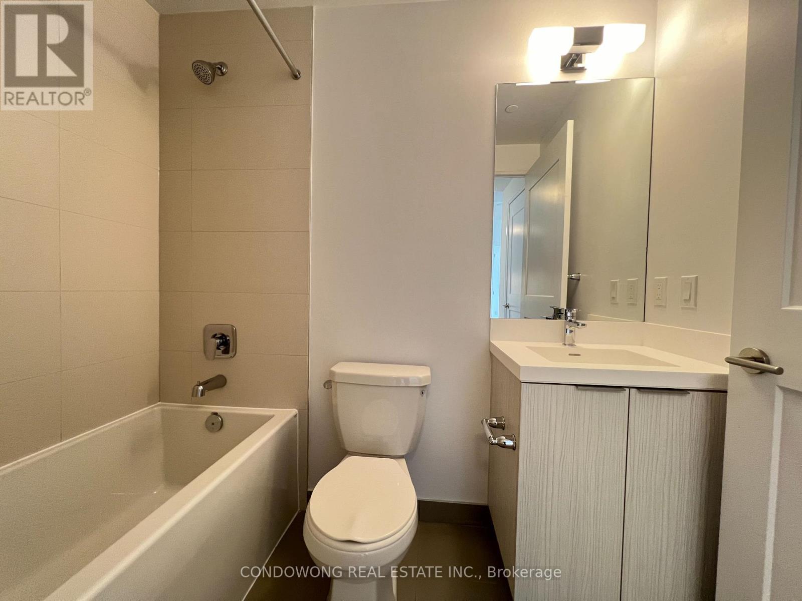 2818 - 50 Dunfield Avenue, Toronto, Ontario  M4S 0E4 - Photo 10 - C12915920