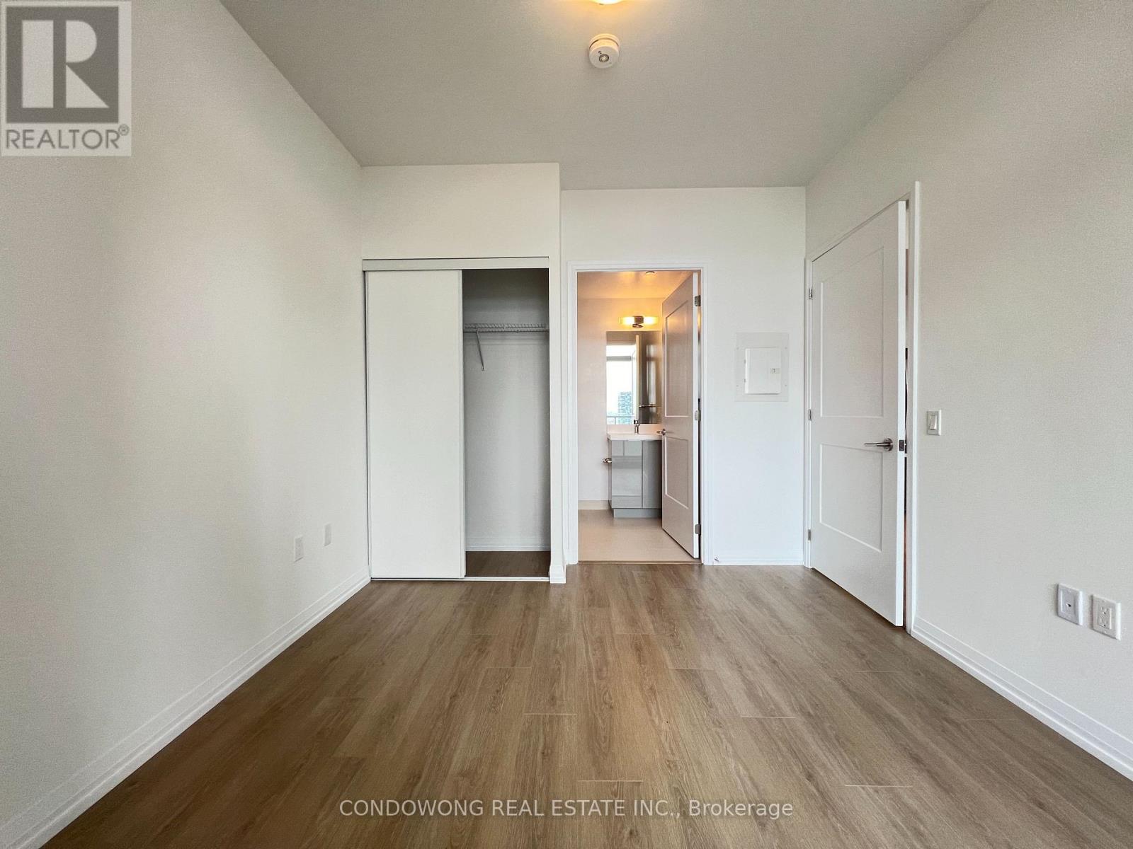 2818 - 50 Dunfield Avenue, Toronto, Ontario  M4S 0E4 - Photo 5 - C12915920