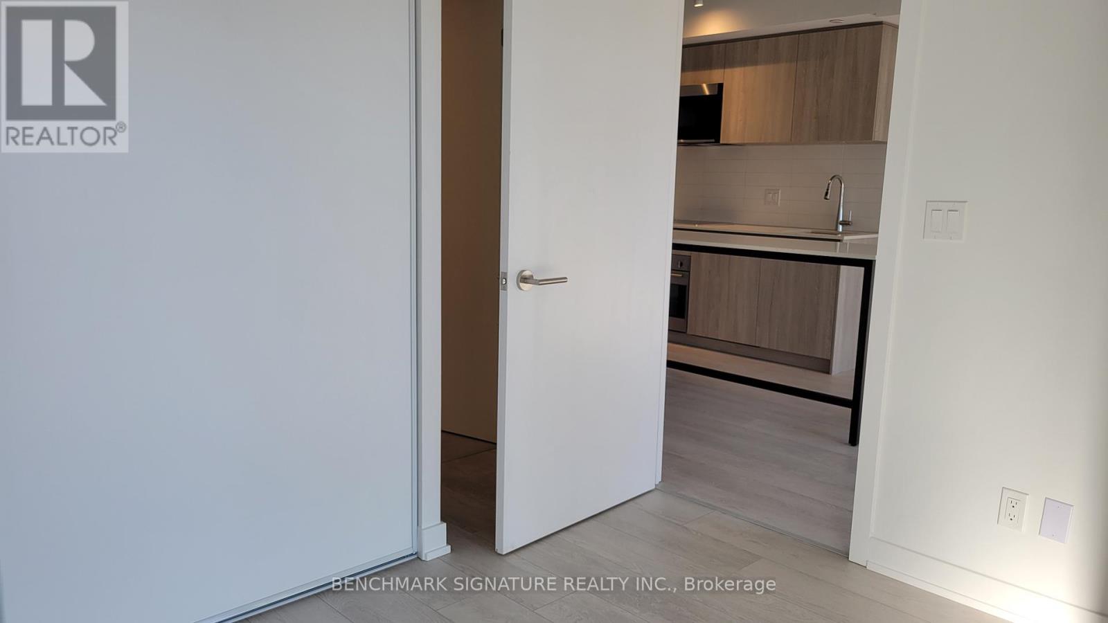 2108 - 47 Mutual Street, Toronto, Ontario  M5B 0C6 - Photo 6 - C12915972