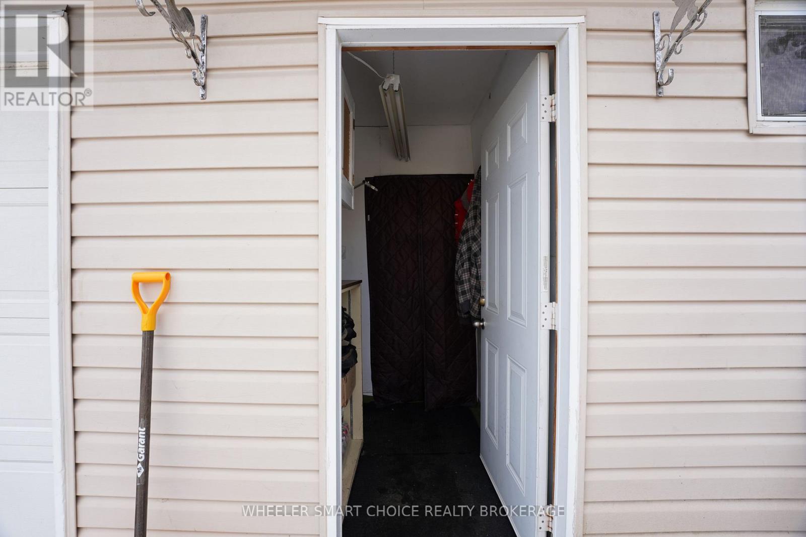 300 Gardener Avenue, Cornwall, Ontario  K6H 5H8 - Photo 34 - X12915932