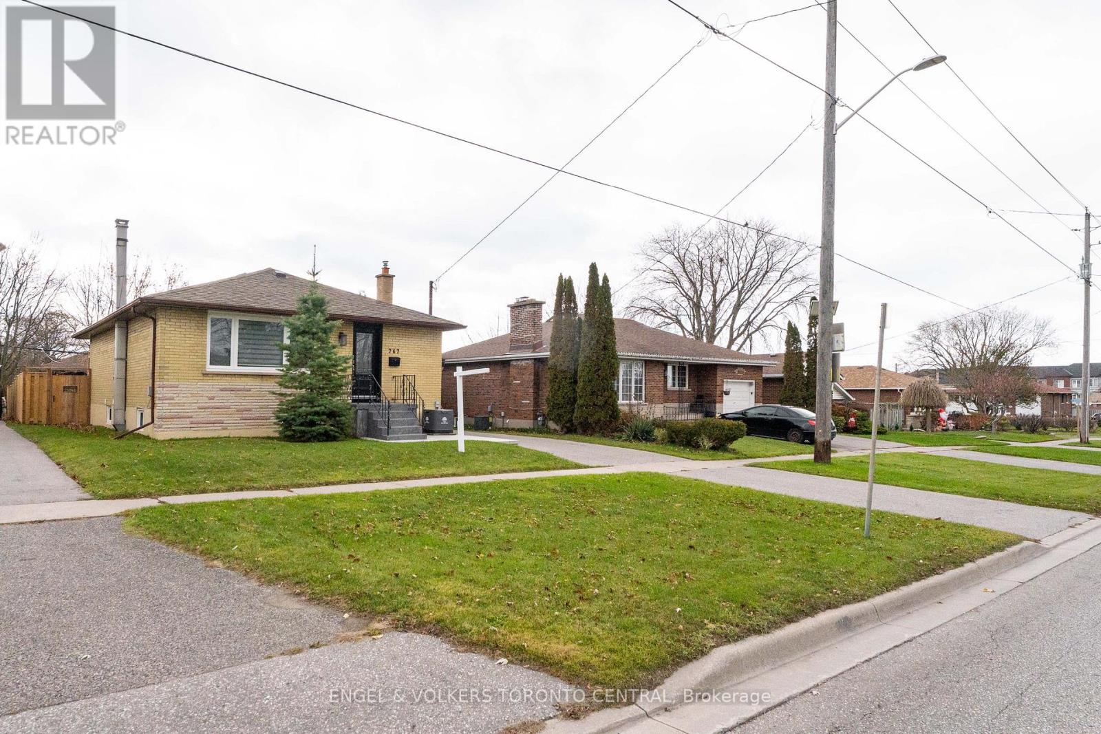 767 Phillip Murray Avenue, Oshawa, Ontario  L1J 1J2 - Photo 6 - E12915818