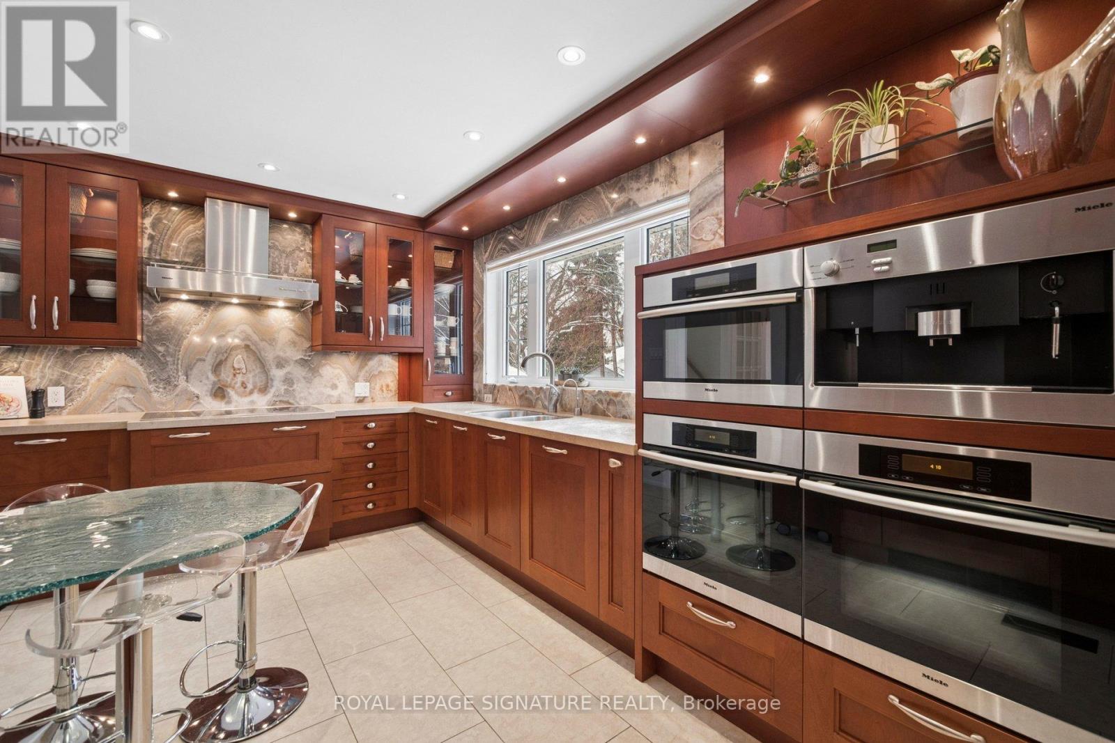 349 Jaybell Grove, Toronto, Ontario  M1C 2X4 - Photo 10 - E12915962