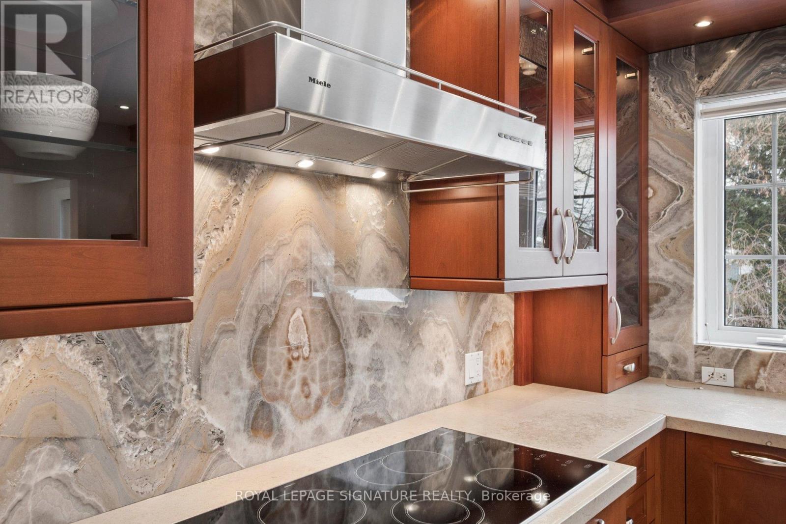 349 Jaybell Grove, Toronto, Ontario  M1C 2X4 - Photo 13 - E12915962