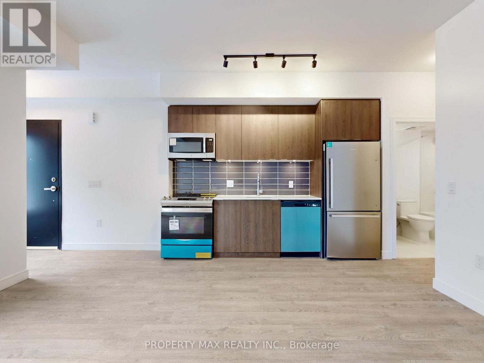 5 - 174 Clonmore Drive, Toronto, Ontario  M1N 0B9 - Photo 2 - E12915984