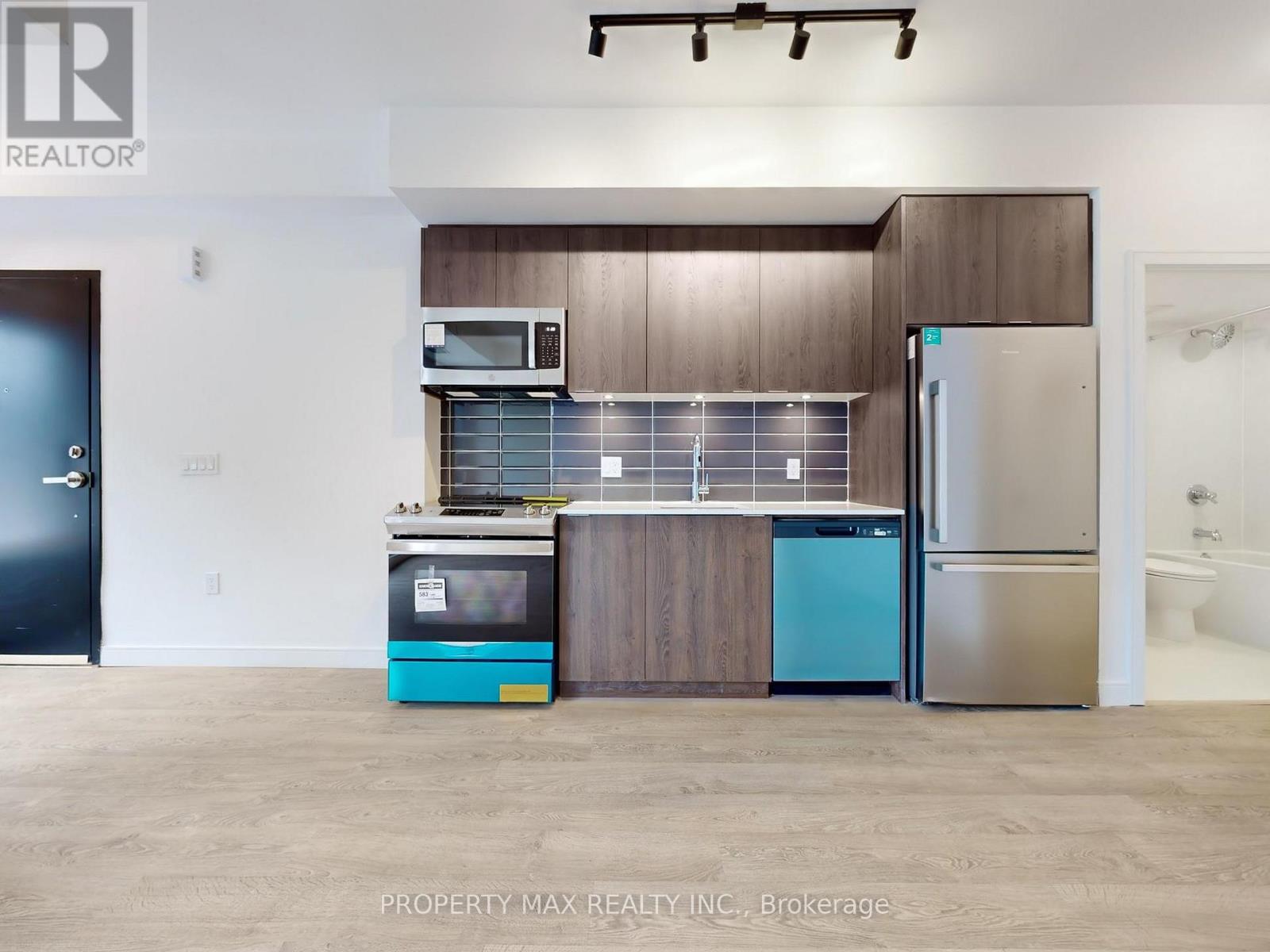 5 - 174 Clonmore Drive, Toronto, Ontario  M1N 0B9 - Photo 6 - E12915984