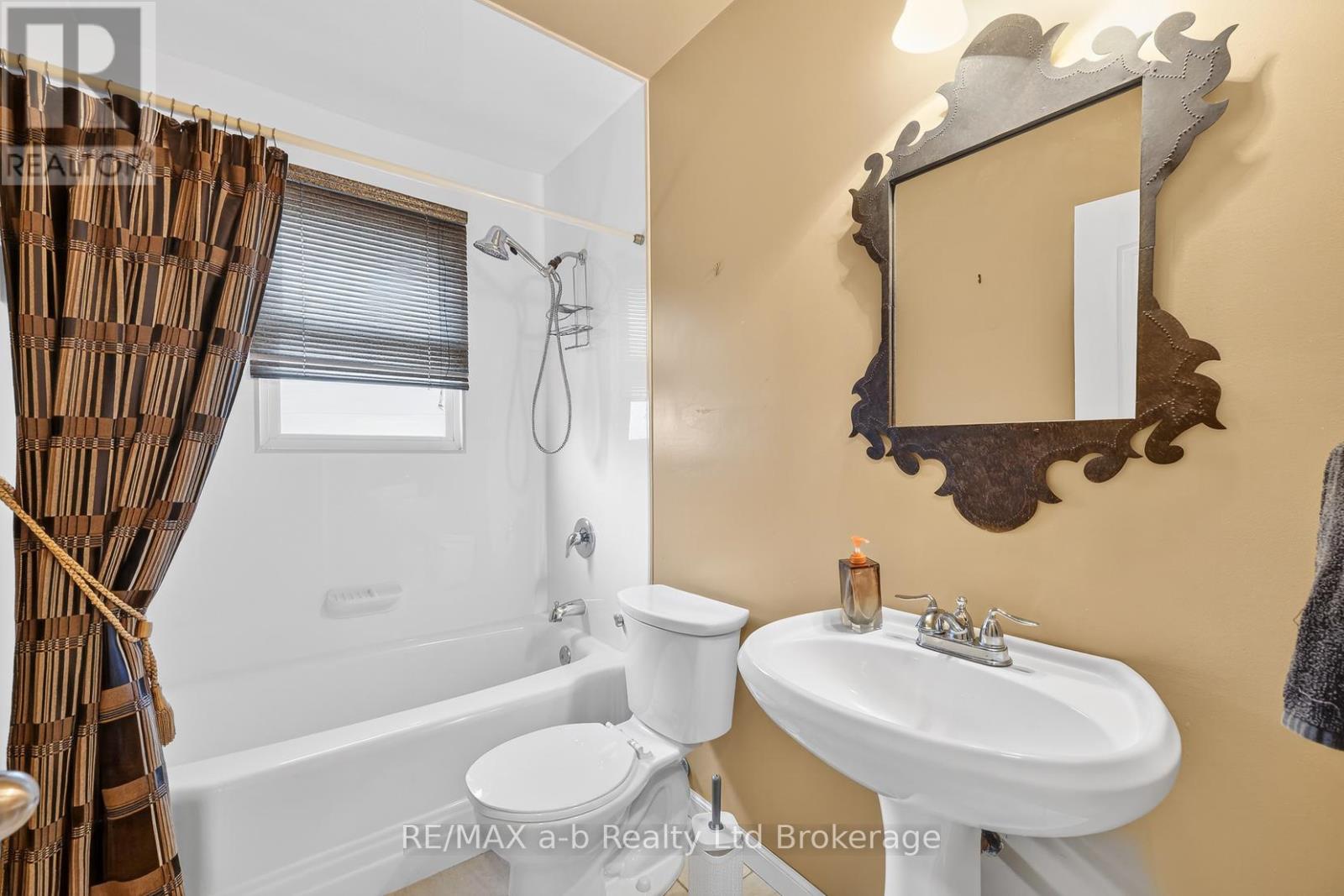 23 Glenn Avenue, Ingersoll, Ontario  N5C 2C9 - Photo 20 - X12916032