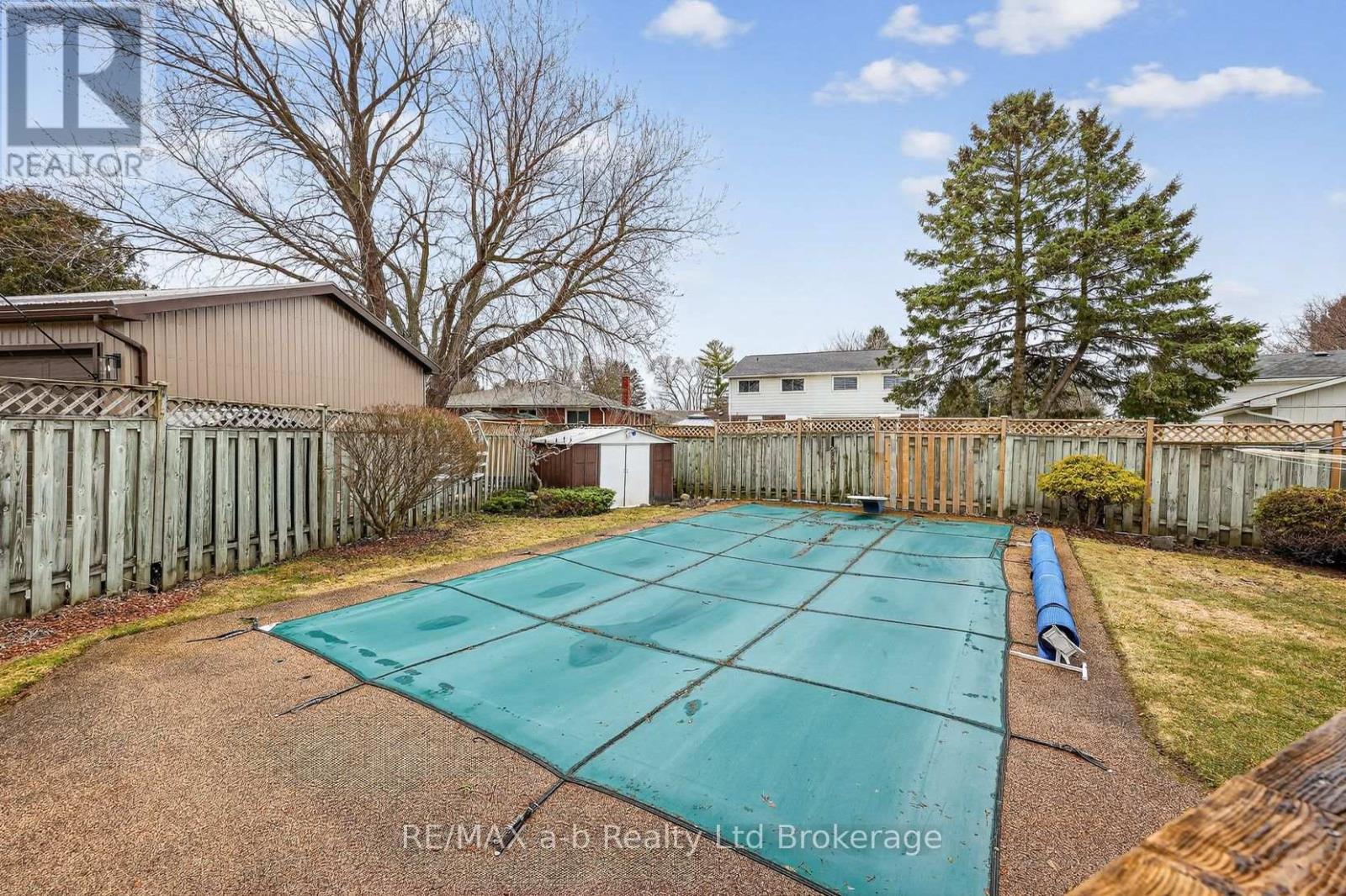 23 Glenn Avenue, Ingersoll, Ontario  N5C 2C9 - Photo 8 - X12916032