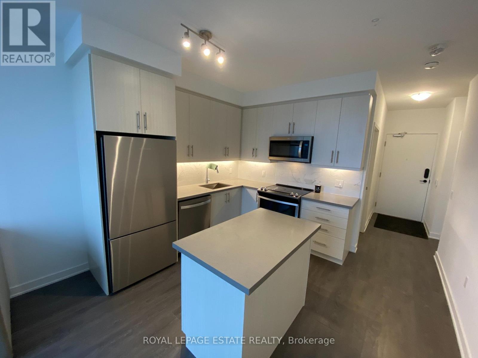 1606 - 85 Oneida Crescent, Richmond Hill, Ontario  L4B 0H4 - Photo 2 - N12915810