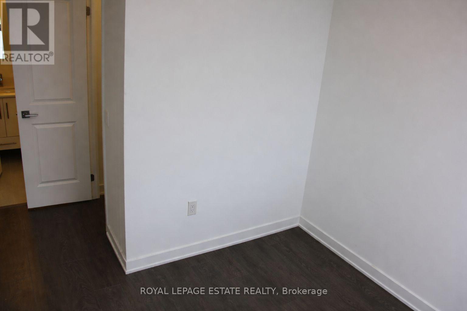 1606 - 85 Oneida Crescent, Richmond Hill, Ontario  L4B 0H4 - Photo 7 - N12915810