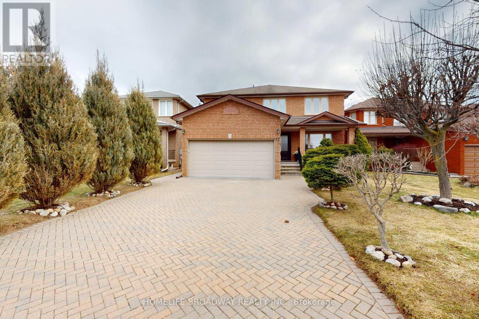 17 Garview Court, Vaughan, Ontario  L4L 8N7 - Photo 1 - N12915836