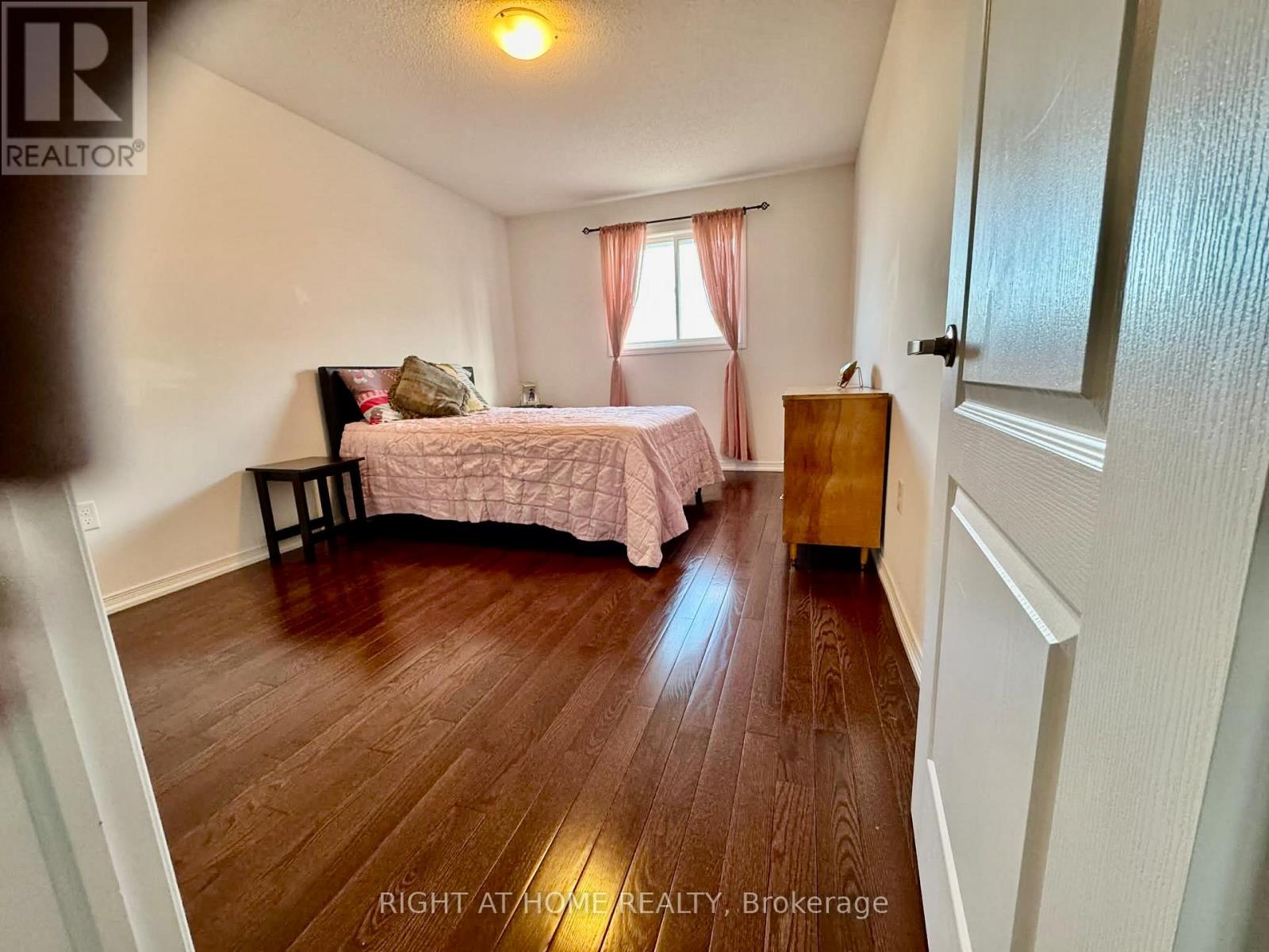 2110 Galloway Street, Innisfil, Ontario  L9S 4B7 - Photo 7 - N12915842