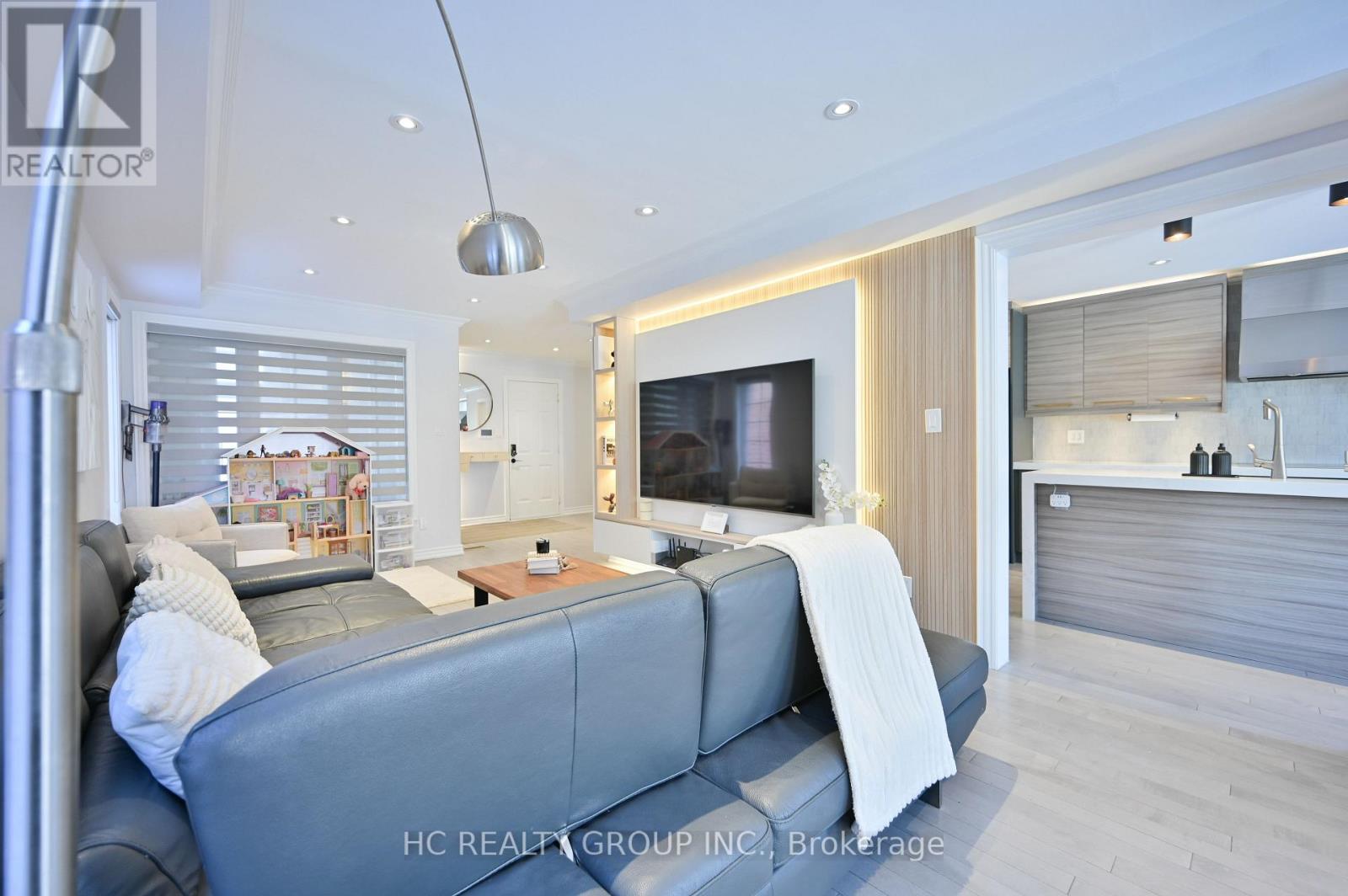 94 Manorheights Street, Richmond Hill, Ontario  L4S 2H5 - Photo 10 - N12915882