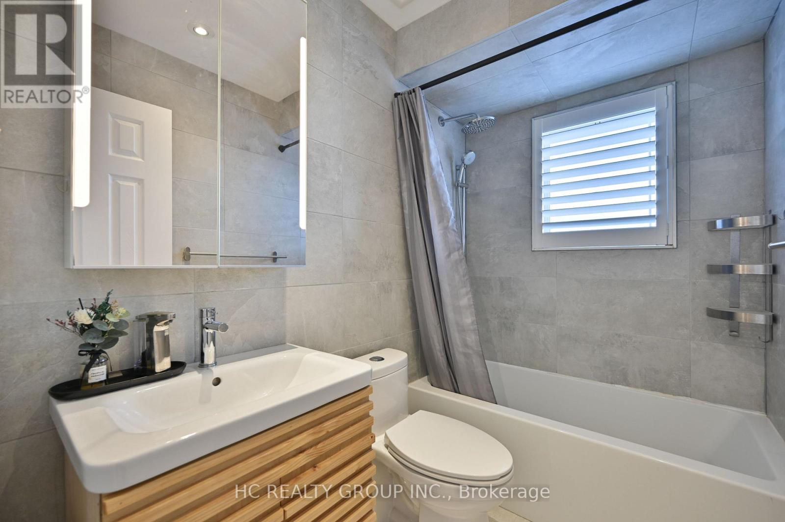 94 Manorheights Street, Richmond Hill, Ontario  L4S 2H5 - Photo 24 - N12915882