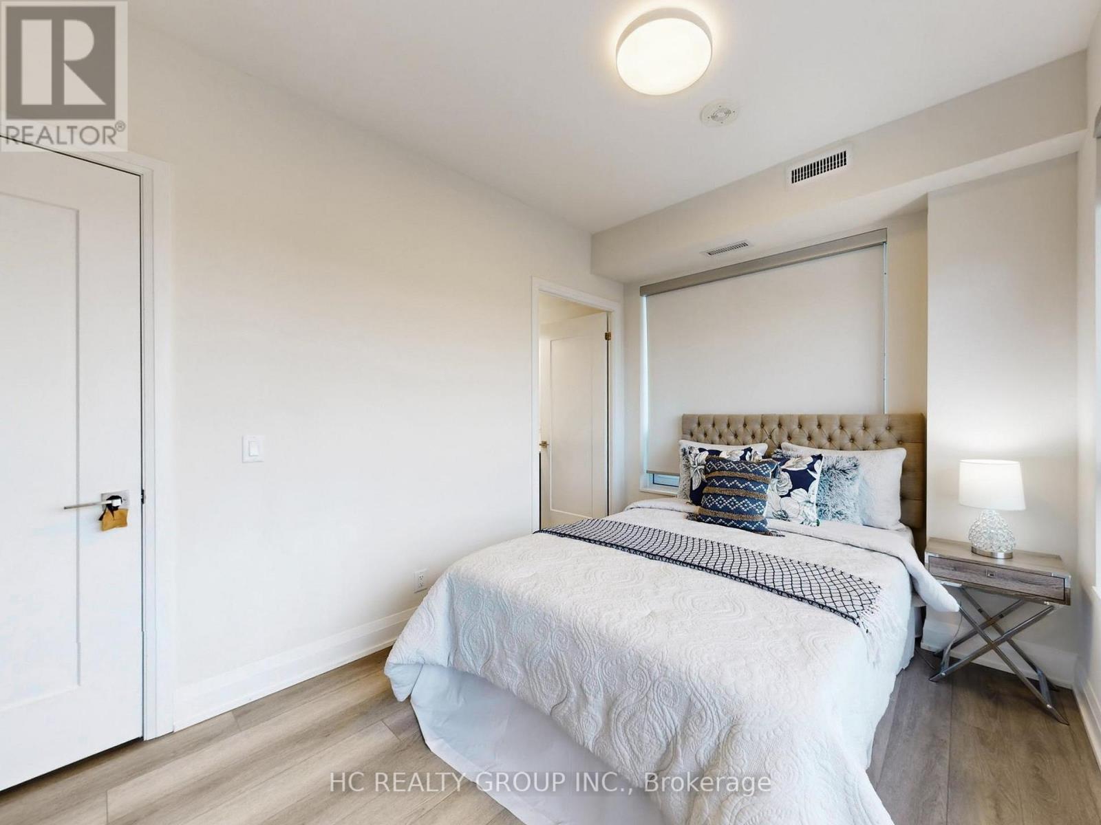 2808 - 18 Water Walk Drive, Markham, Ontario  L3R 6L5 - Photo 16 - N12915964