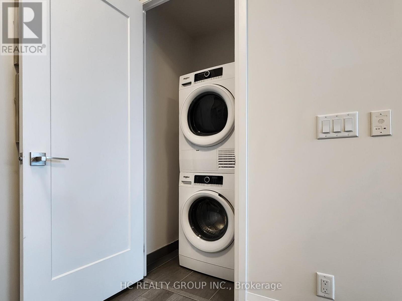 2808 - 18 Water Walk Drive, Markham, Ontario  L3R 6L5 - Photo 21 - N12915964