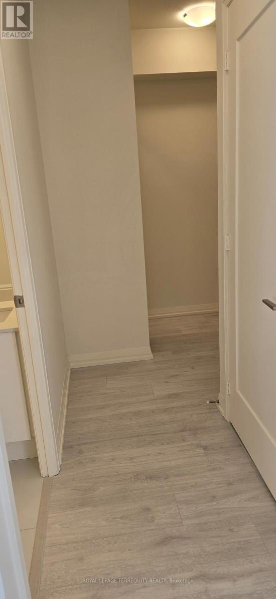 1009 - 27 Korda Gate, Vaughan, Ontario  L4K 0P6 - Photo 6 - N12915974