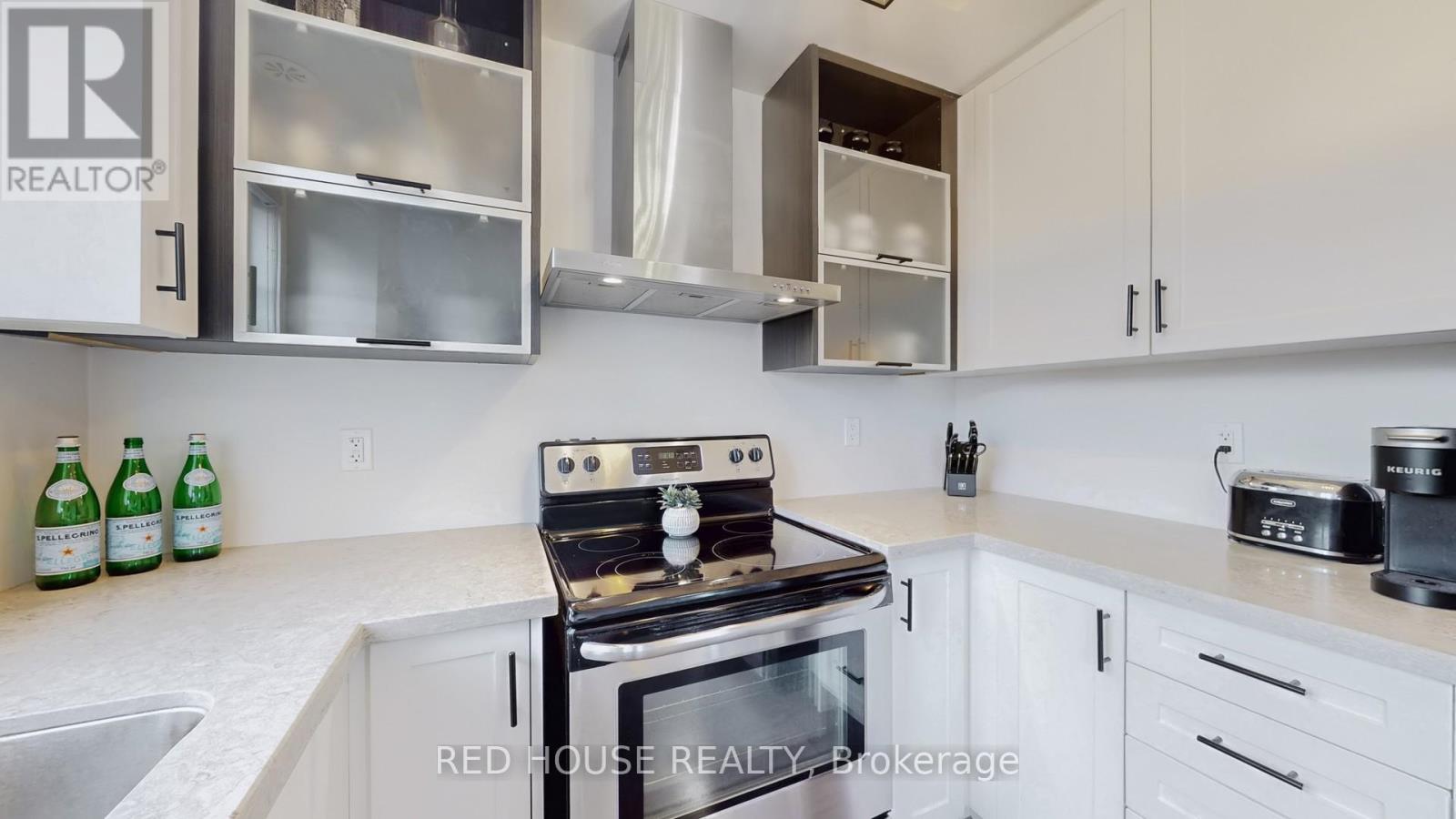 E08 - 26 Bruce Street, Vaughan, Ontario  L4L 1J4 - Photo 8 - N12916052