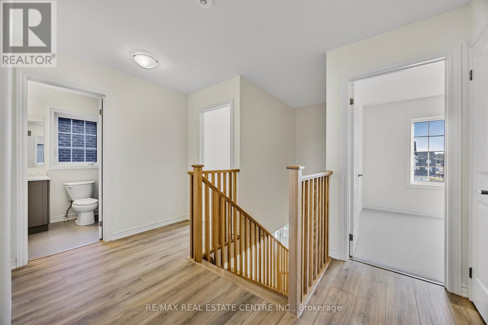 238 Mckenzie Drive, Clearview, Ontario L0M 1S0 - Photo 16 - S12915800