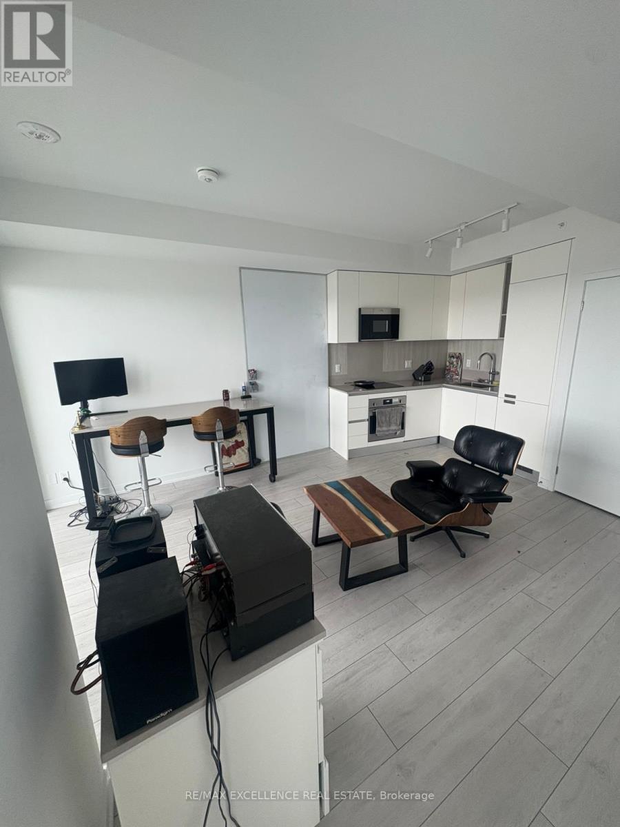 2605 - 39 Mary Street, Barrie, Ontario L4N 1S9 - Photo 17 - S12915970