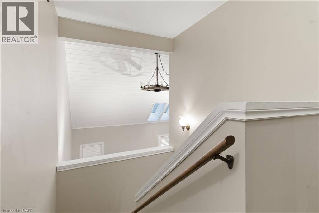 380 Churchill Court Unit# B, Waterloo, Ontario  N2L 6B4 - Photo 16 - 40812726