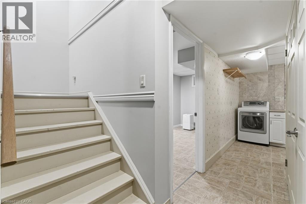 380 Churchill Court Unit# B, Waterloo, Ontario  N2L 6B4 - Photo 26 - 40812726