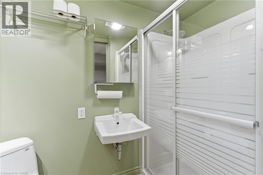 380 Churchill Court Unit# B, Waterloo, Ontario  N2L 6B4 - Photo 29 - 40812726