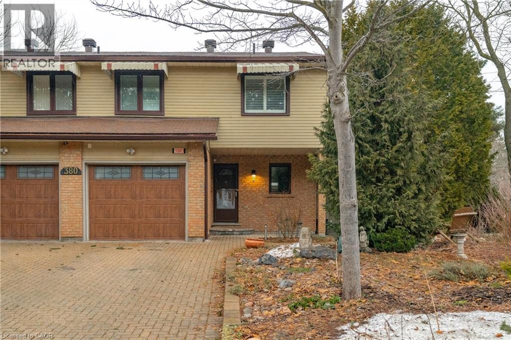 380 Churchill Court Unit# B, Waterloo, Ontario  N2L 6B4 - Photo 3 - 40812726