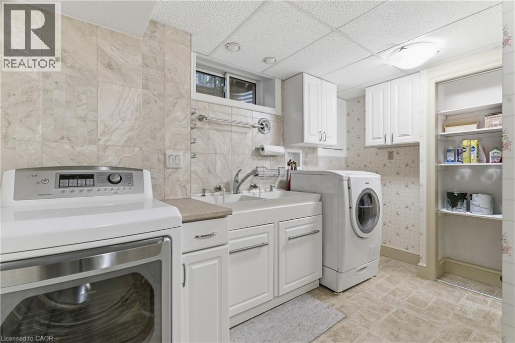 380 Churchill Court Unit# B, Waterloo, Ontario  N2L 6B4 - Photo 32 - 40812726