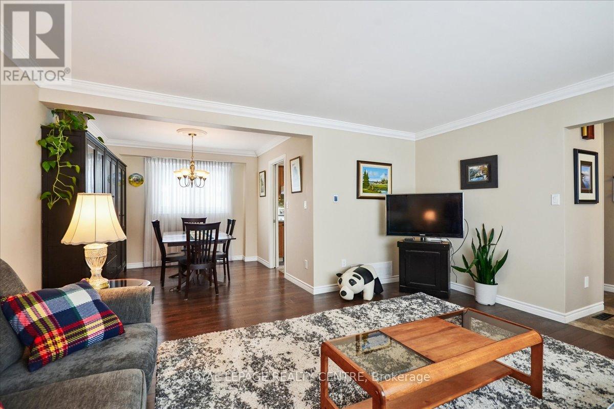 3316 Charmaine Heights, Mississauga, Ontario  L5A 3C1 - Photo 12 - W12915864