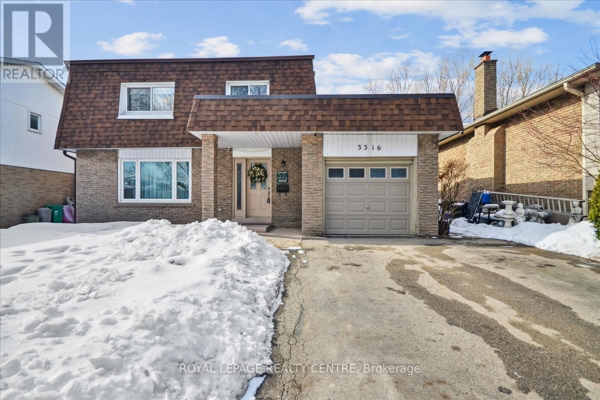 3316 Charmaine Heights, Mississauga, Ontario  L5A 3C1 - Photo 2 - W12915864