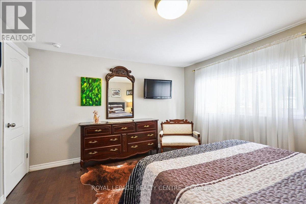 3316 Charmaine Heights, Mississauga, Ontario  L5A 3C1 - Photo 21 - W12915864