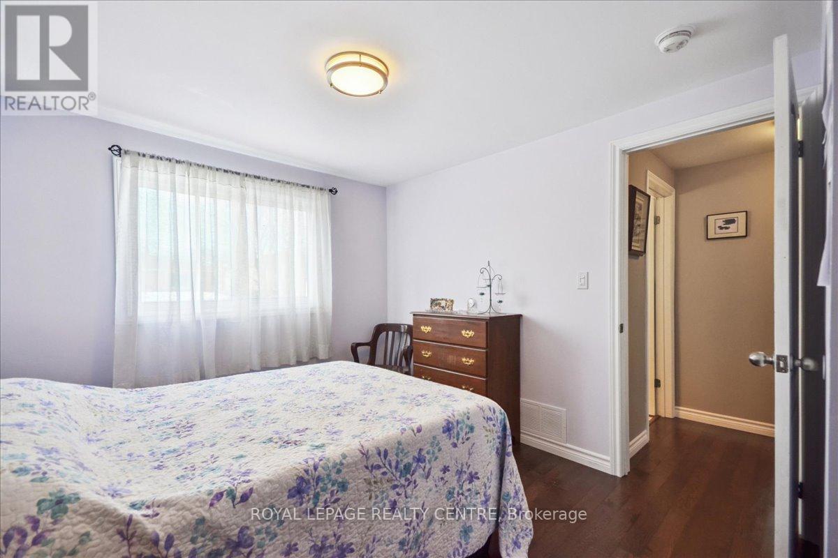 3316 Charmaine Heights, Mississauga, Ontario  L5A 3C1 - Photo 24 - W12915864