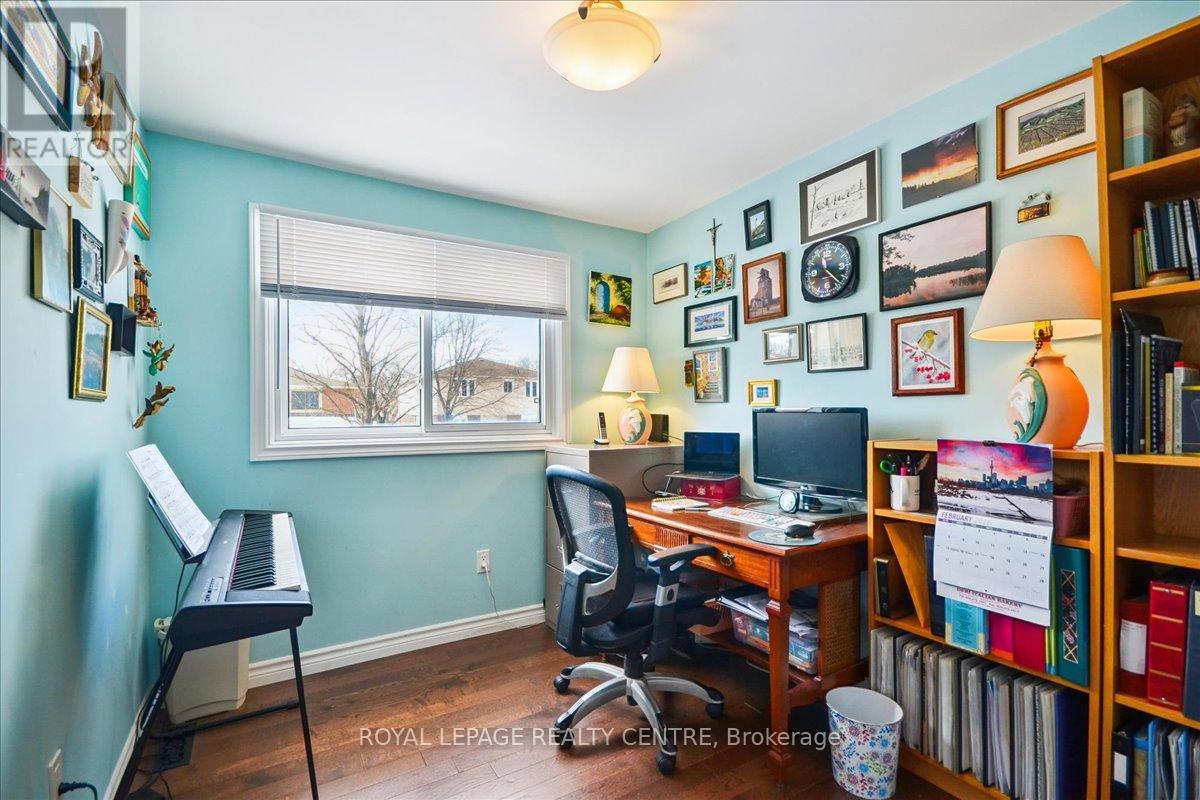 3316 Charmaine Heights, Mississauga, Ontario  L5A 3C1 - Photo 25 - W12915864