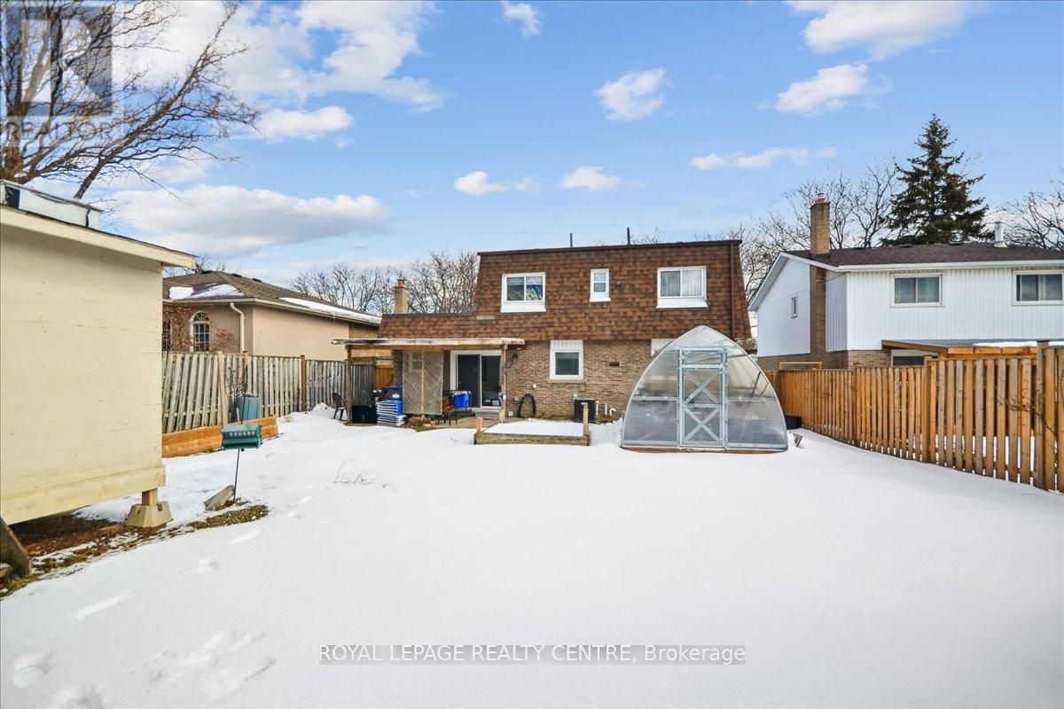 3316 Charmaine Heights, Mississauga, Ontario  L5A 3C1 - Photo 33 - W12915864