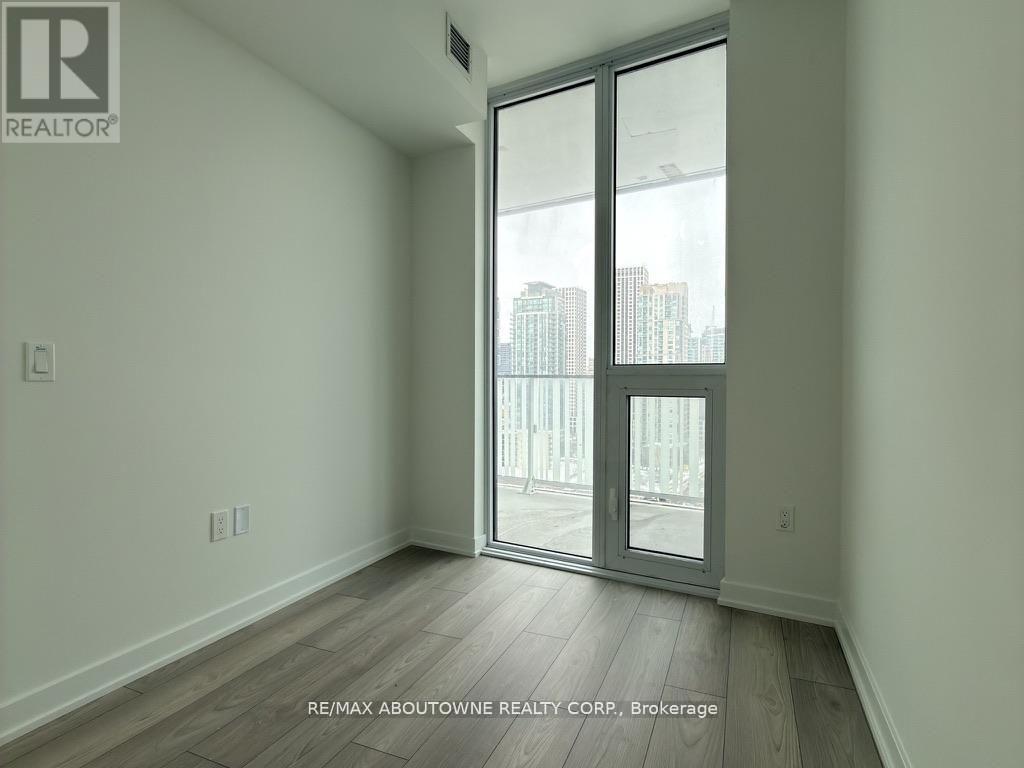 1709 - 1 Fairview Road E, Mississauga (Mississauga Valleys), Ontario  L5A 4C6 - Photo 12 - W12915876