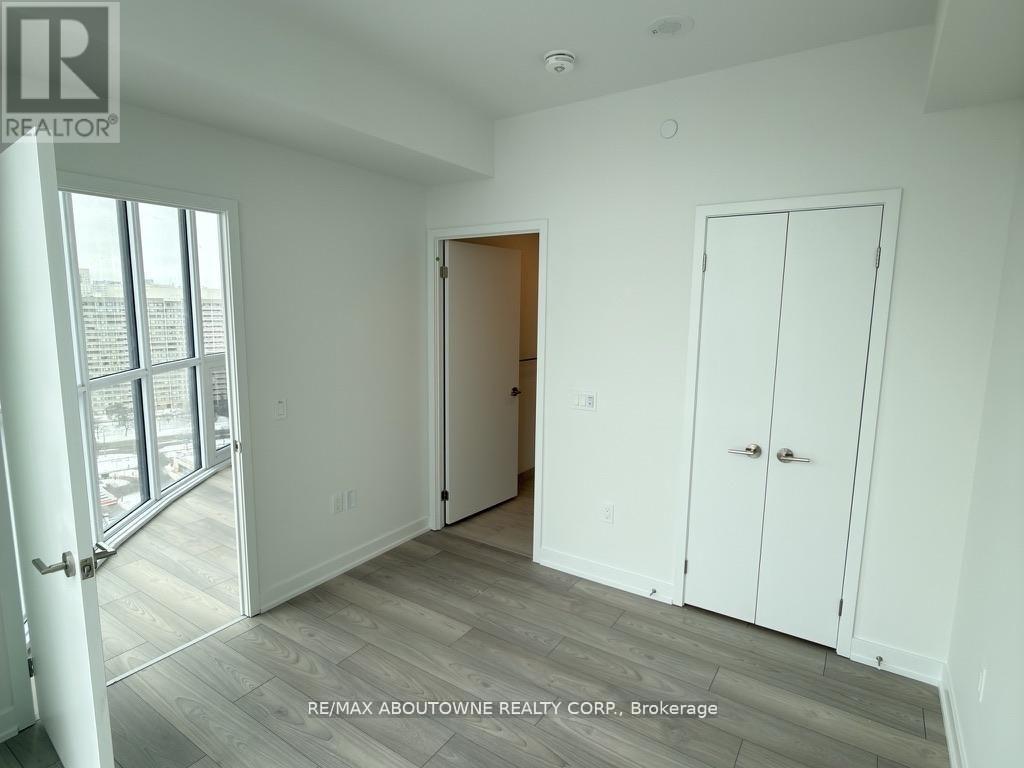 1709 - 1 Fairview Road E, Mississauga (Mississauga Valleys), Ontario  L5A 4C6 - Photo 15 - W12915876