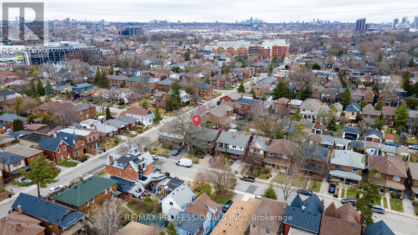 857 Windermere Avenue, Toronto, Ontario  M6S 3M5 - Photo 24 - W12915900