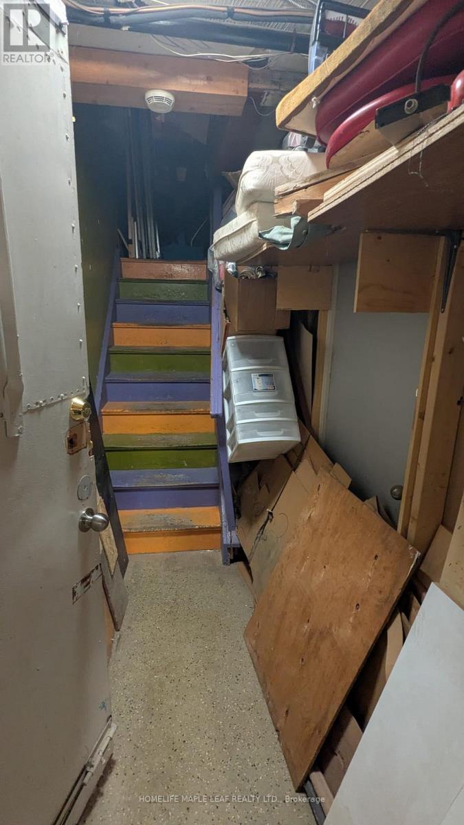 19 John Street, Toronto, Ontario  M9N 1J2 - Photo 3 - W12915956