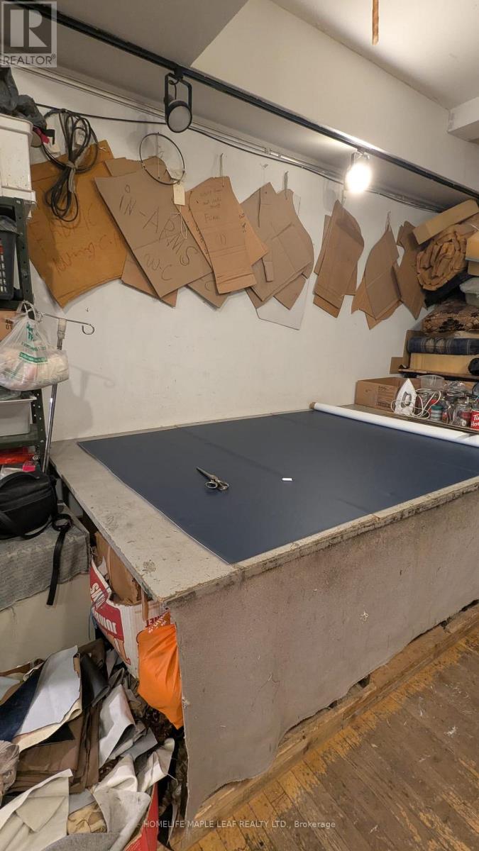 19 John Street, Toronto, Ontario  M9N 1J2 - Photo 34 - W12915956