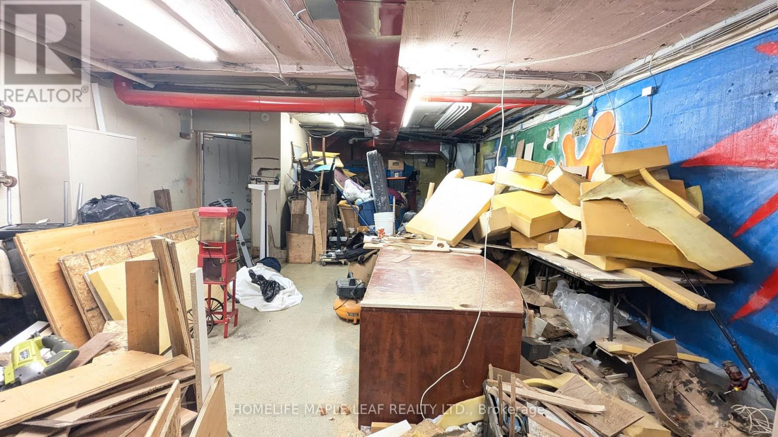 19 John Street, Toronto, Ontario  M9N 1J2 - Photo 4 - W12915956