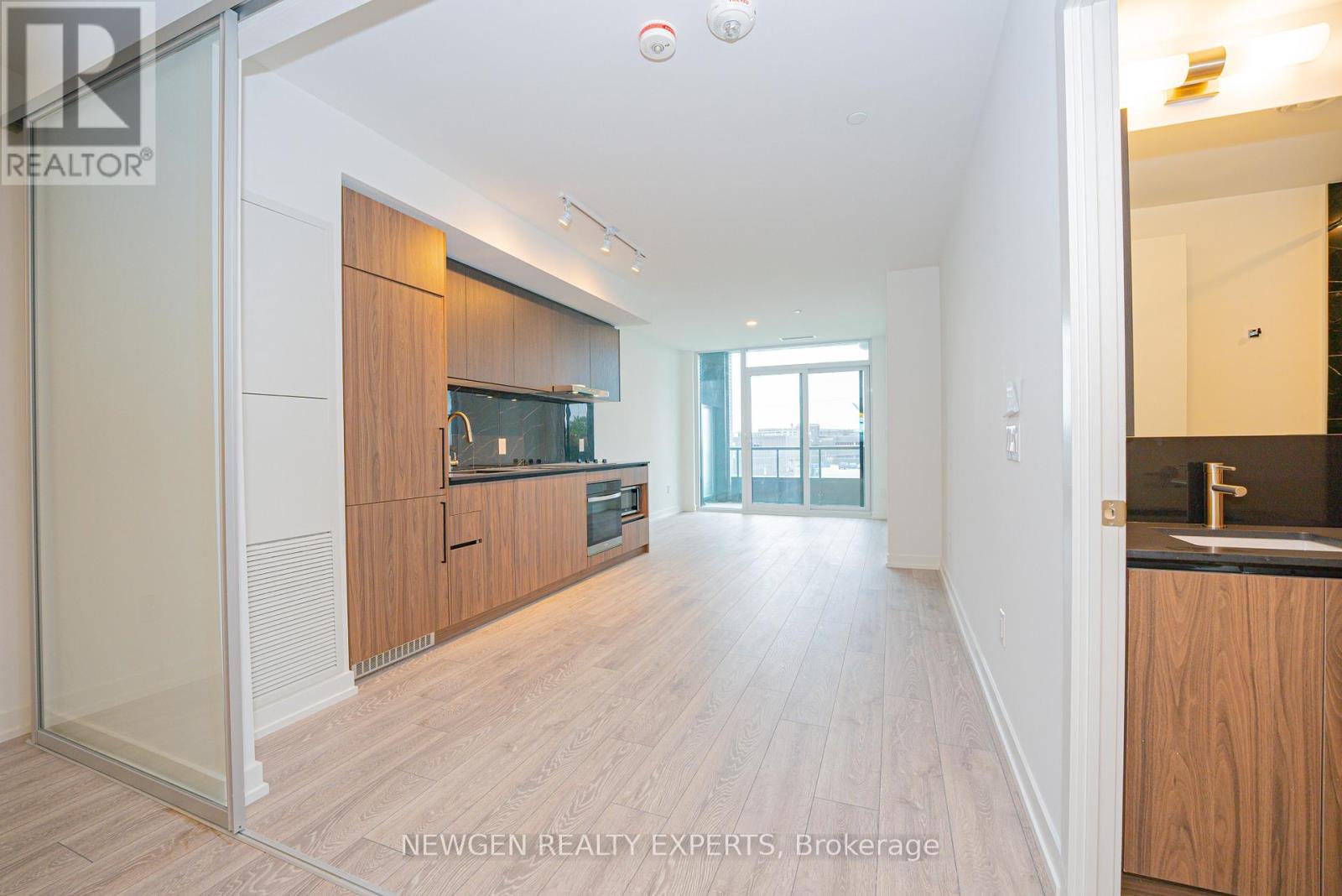 321 - 1100 Sheppard Avenue W, Toronto, Ontario  M3J 0H1 - Photo 8 - W12915992
